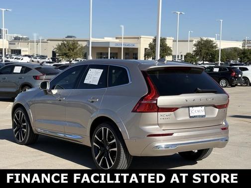 2023 Volvo XC60 B6 Ultimate Bright Theme