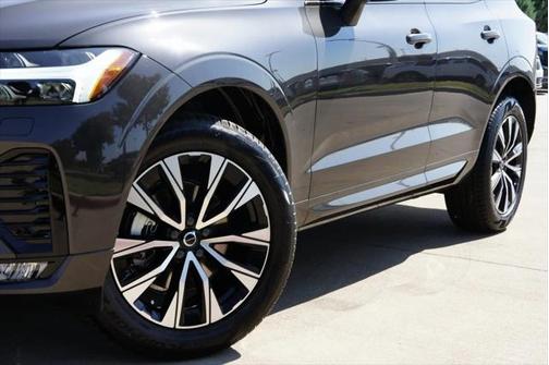 2025 Volvo XC60 B5 Core