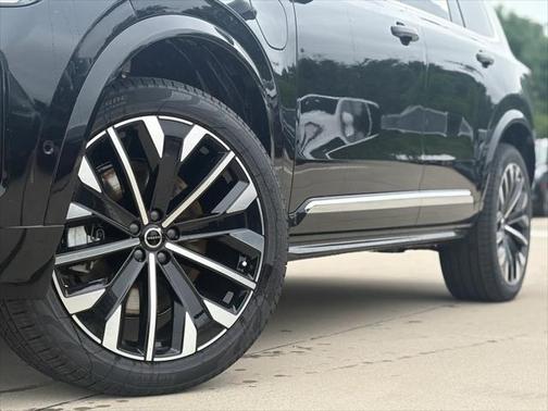 2025 Volvo XC90 Plug-In Hybrid T8 (2025.5) Ultra 7-Seater