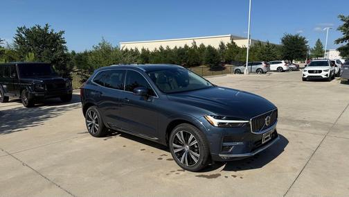 Denim Blue Metallic 2023 Volvo XC60 B5 Plus Bright Theme