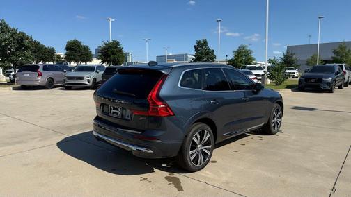 Denim Blue Metallic 2023 Volvo XC60 B5 Plus Bright Theme