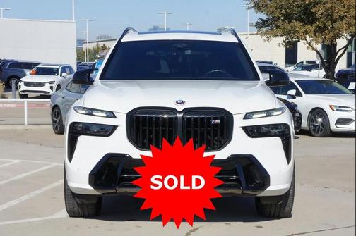 2024 BMW X7 M60i