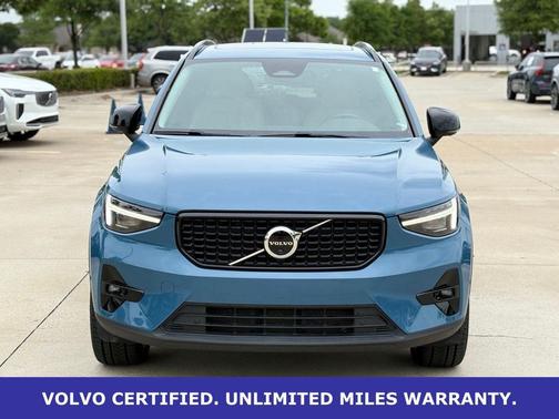 Fjord Blue Metallic 2023 Volvo XC40 Ultimate