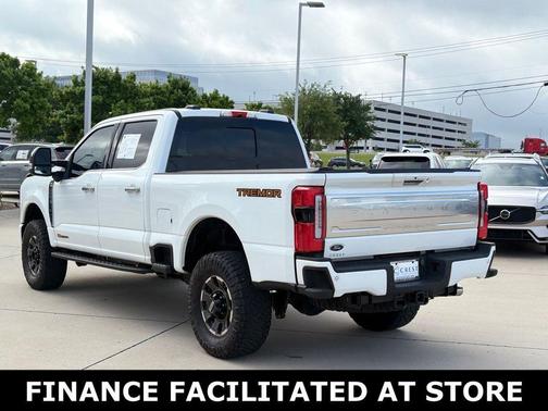 Star White Metallic Tri-Coat 2024 Ford F-250 Platinum