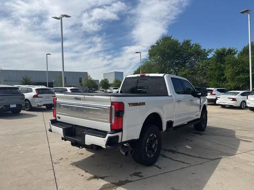 Star White Metallic Tri-Coat 2024 Ford F-250 Platinum
