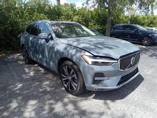 2022 Volvo XC60 B6 Inscription
