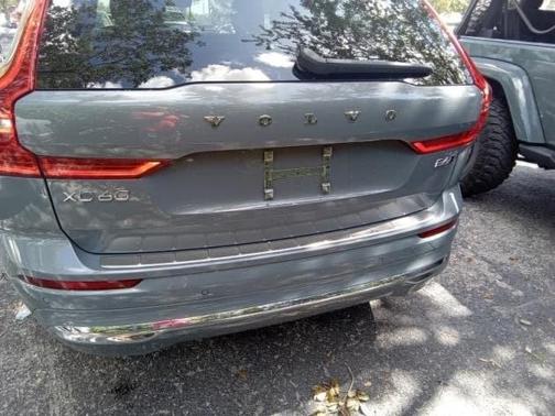 2022 Volvo XC60 B6 Inscription