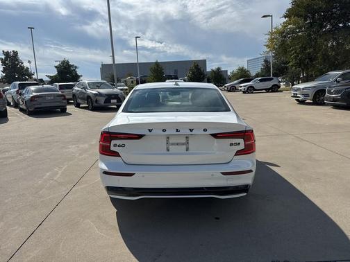 2023 Volvo S60 B5 Plus Black Edition