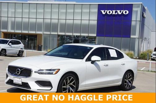 2020 Volvo S60 T6 Momentum