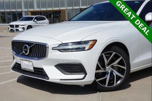 2020 Volvo S60 T6 Momentum