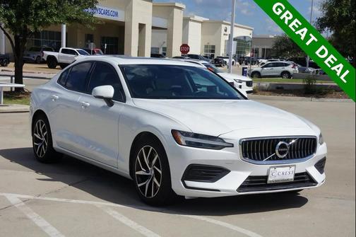 2020 Volvo S60 T6 Momentum