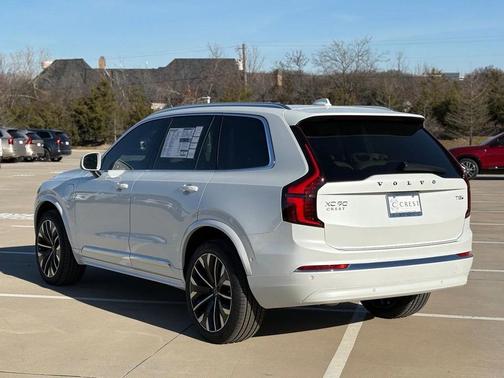 Crystal White 2026 Volvo XC90 Plug-In Hybrid T8 Ultra 7-Seater