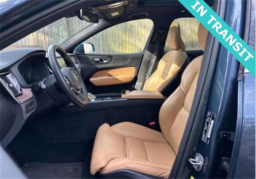 2023 Volvo XC60 Recharge Plug-In Hybrid Ultimate