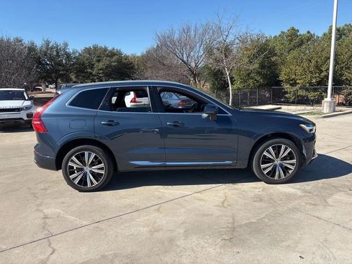 2023 Volvo XC60 Recharge Plug-In Hybrid Ultimate