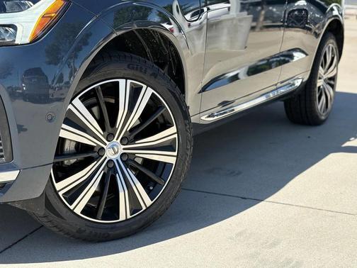 2023 Volvo XC60 Recharge Plug-In Hybrid Ultimate
