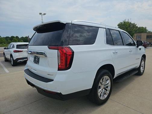 2021 GMC Yukon SLT
