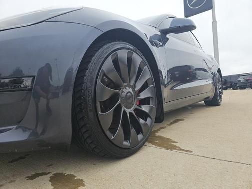 2023 Tesla Model 3 Performance