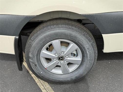 2025 Mercedes-Benz Sprinter 2500 Standard Roof