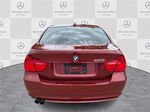 2011 BMW 328 328i