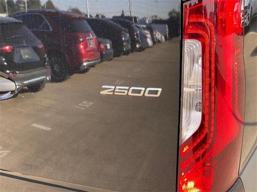 2025 Mercedes-Benz Sprinter 2500 Crew 144 WB
