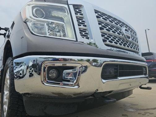2016 Nissan Titan XD SL