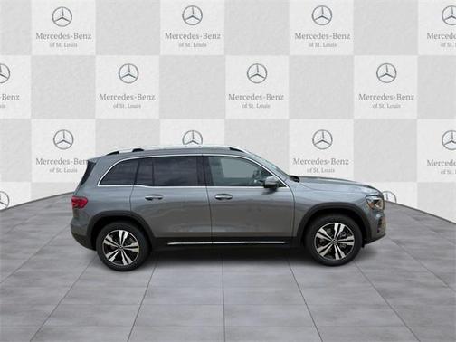 2025 Mercedes-Benz GLB 250 4MATIC