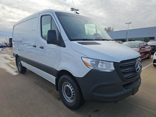 2025 Mercedes-Benz Sprinter 2500 Standard Roof