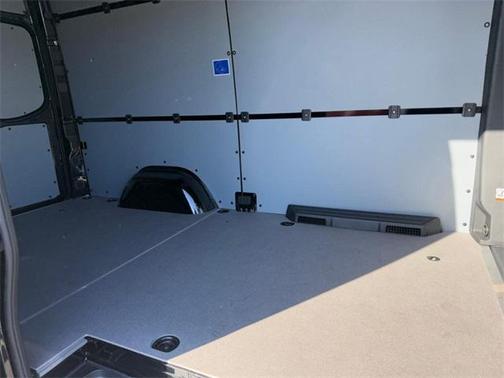 2025 Mercedes-Benz Sprinter 2500 Standard Roof