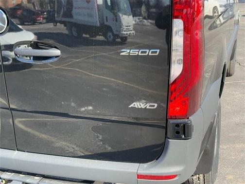 2025 Mercedes-Benz Sprinter 2500 Standard Roof