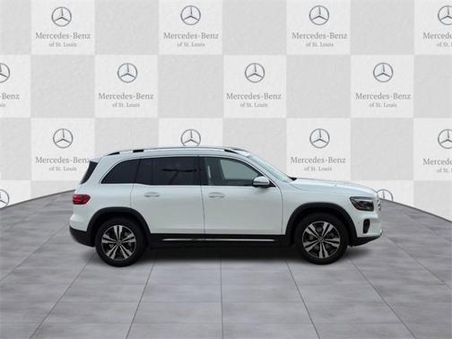 2025 Mercedes-Benz GLB 250 