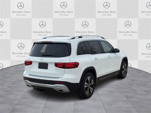 2025 Mercedes-Benz GLB 250 