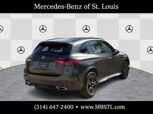 MANUFAKTUR exclusive graphite grey magno 2026 Mercedes-Benz GLC 300