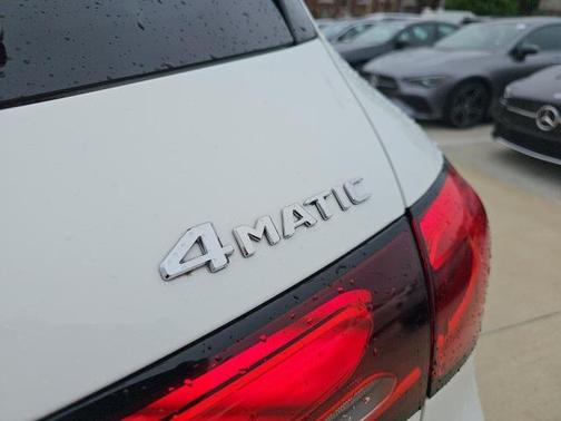 2025 Mercedes-Benz GLC 300 4MATIC