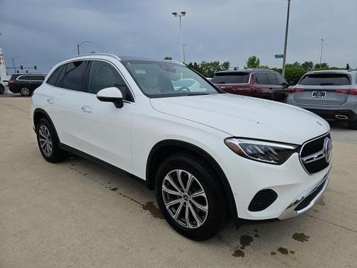 2025 Mercedes-Benz GLC 300 4MATIC