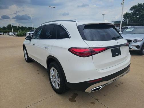 2025 Mercedes-Benz GLC 300 4MATIC