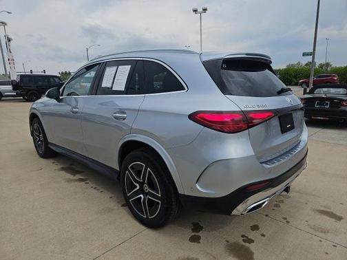 2025 Mercedes-Benz GLC 300 4MATIC