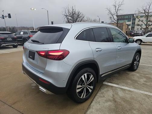 2025 Mercedes-Benz GLA 250 