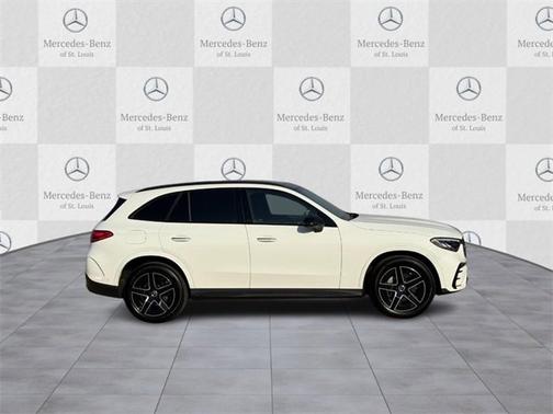 2025 Mercedes-Benz GLC 300 
