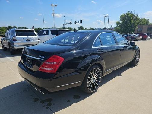 2011 Mercedes-Benz S-Class 4MATIC