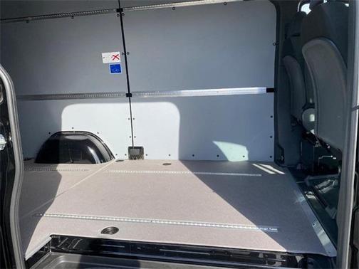 2025 Mercedes-Benz Sprinter 2500 Standard Roof
