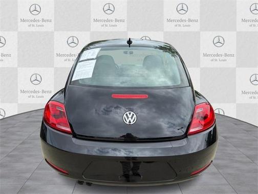 2013 Volkswagen Beetle 2.5L Fender Edition