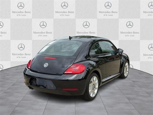 2013 Volkswagen Beetle 2.5L Fender Edition