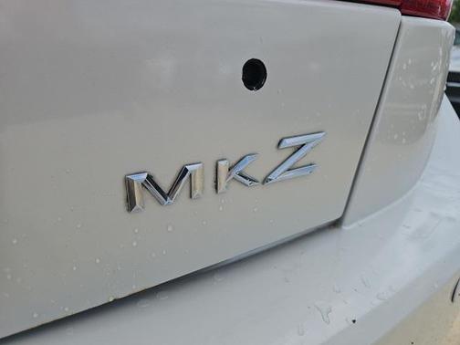 2011 Lincoln MKZ Base