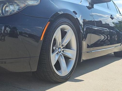 2008 BMW 528 528i