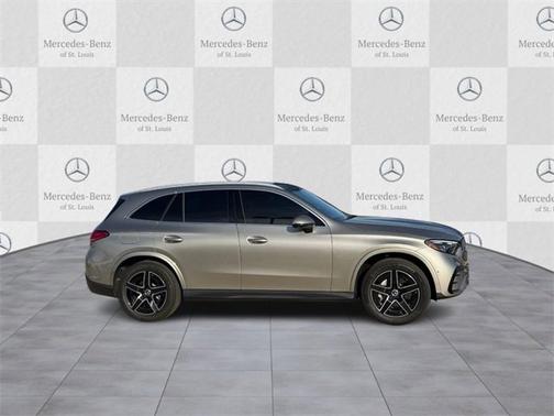 2024 Mercedes-Benz GLC 300 