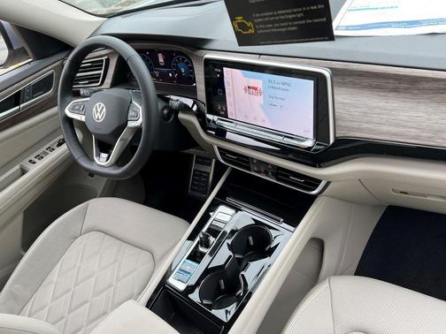 2025 Volkswagen Atlas 2.0T SEL Premium R-Line