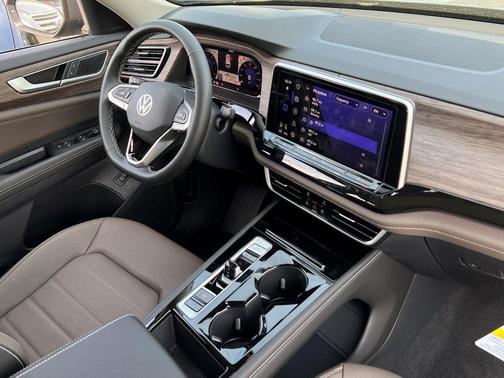 2025 Volkswagen Atlas 2.0T SEL