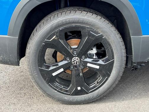 2025 Volkswagen Taos 1.5T SEL