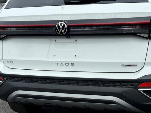 2025 Volkswagen Taos 1.5T SEL