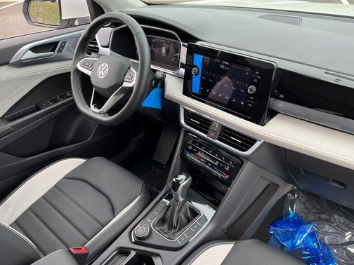 2025 Volkswagen Taos 1.5T SEL